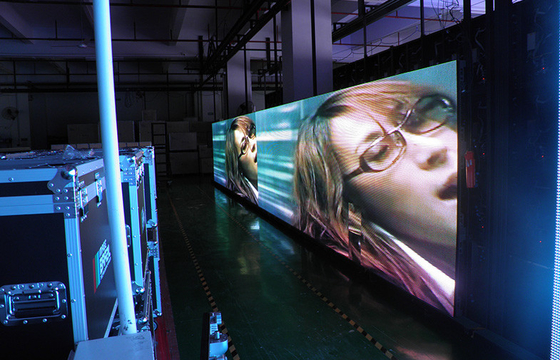 Automatic Brightness Adjustment Full Color Led Display  LED Walls Display DIP246 P8